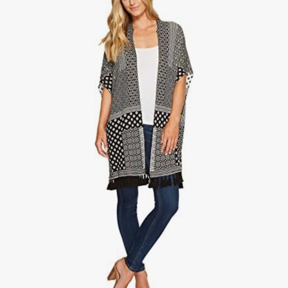 Siren Lily Black and White Geometric Poncho